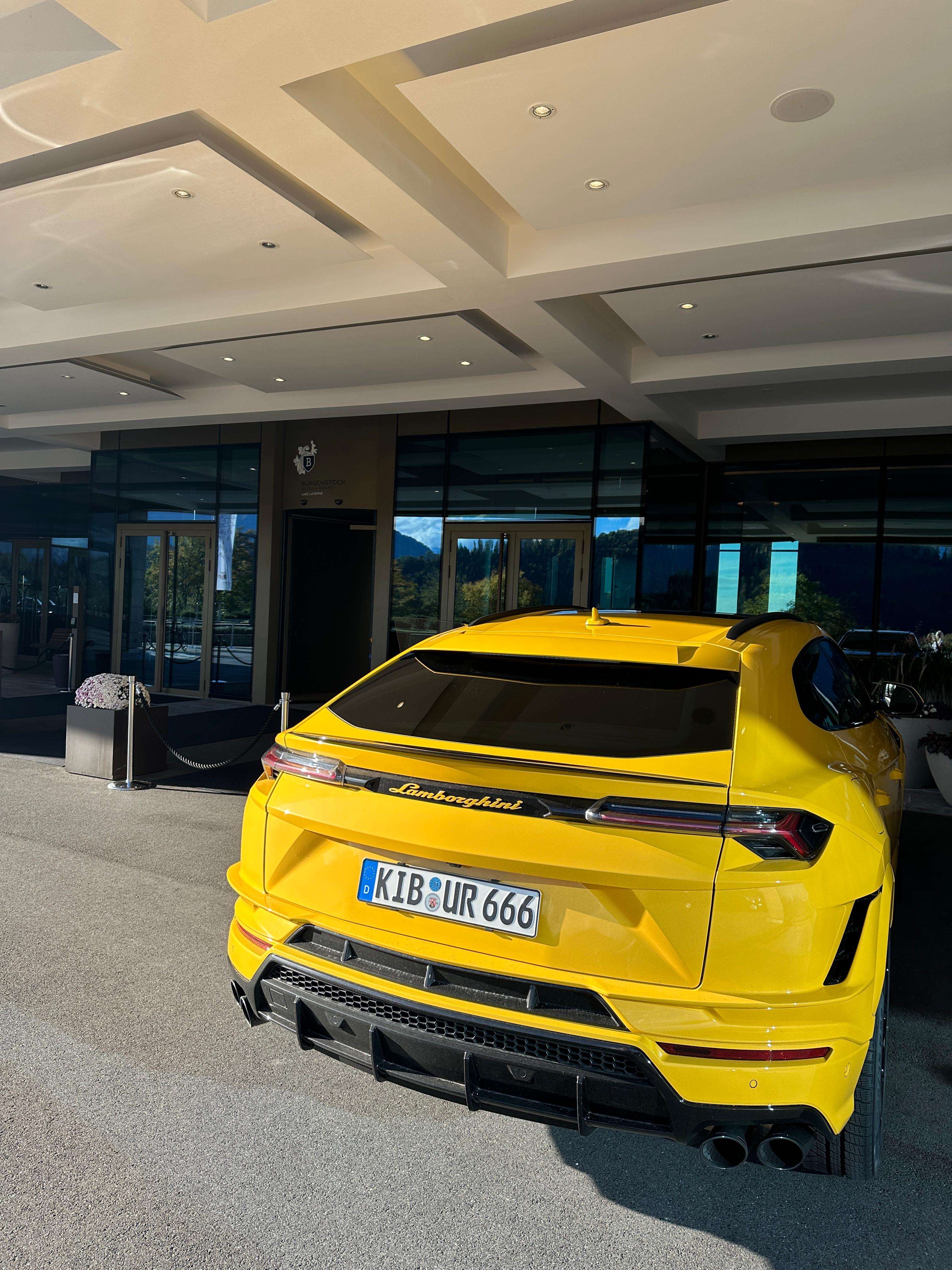 Lamborghini Urus Performante in Gelb